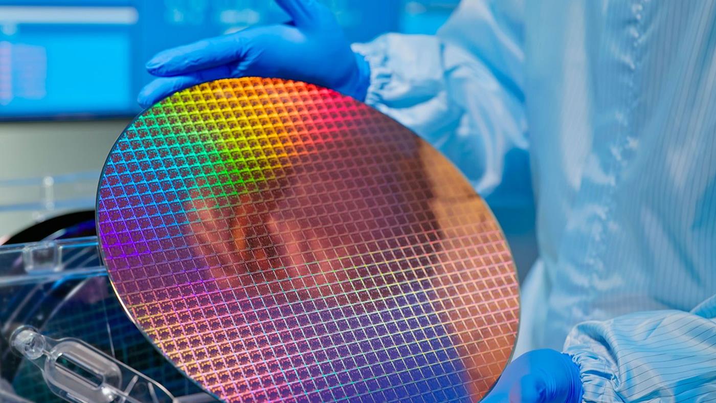 GlobalFoundries returns: .5 billion in funding received