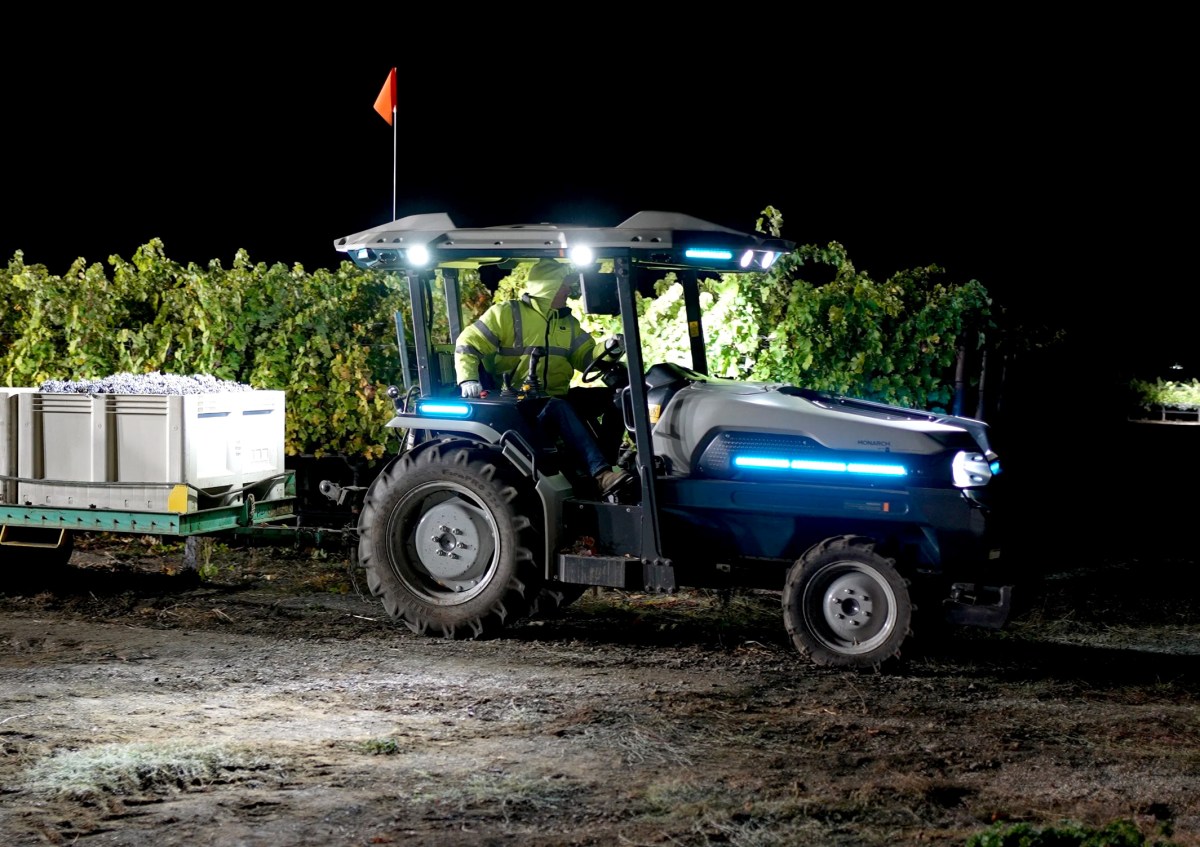 Monarch Tractor, yazılım ve AV teknolojisinin lisanslanmasına yönelik yeniden yapılanmada %10 oranında kesinti yaptı