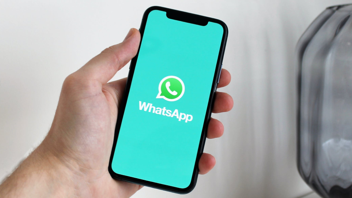 Recovering WhatsApp Deleted Messages (Android/iPhone)