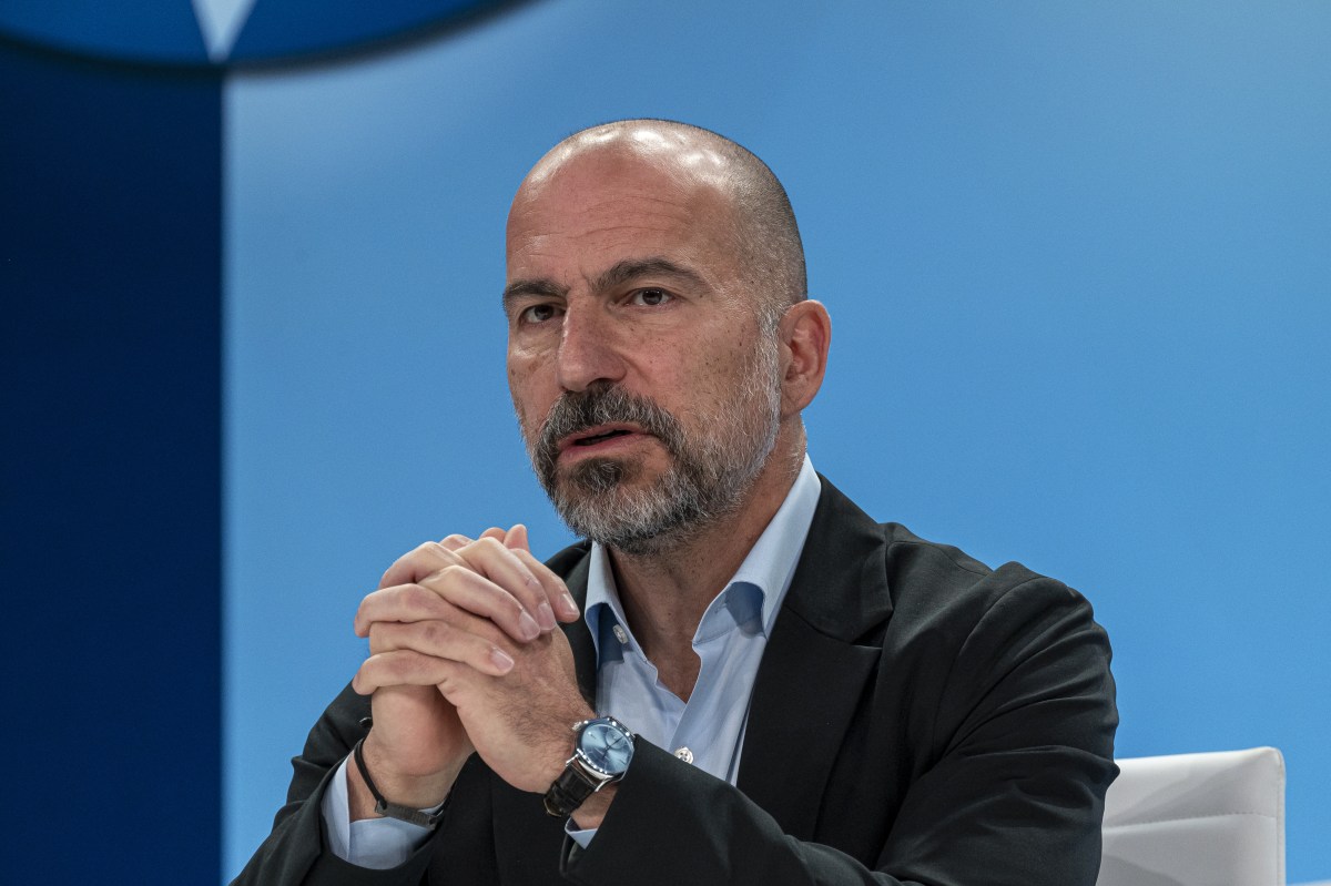 Uber CEO’su Dara Khosrowshahi, sürücüsüz kamyon girişimi Aurora’nın yönetim kurulundan istifa etti