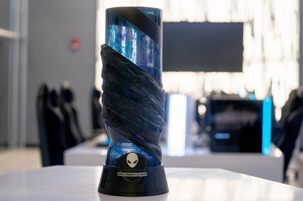 Alienware Collegiate Clash bugün APEX Legends Championship Showdown’u başlattı